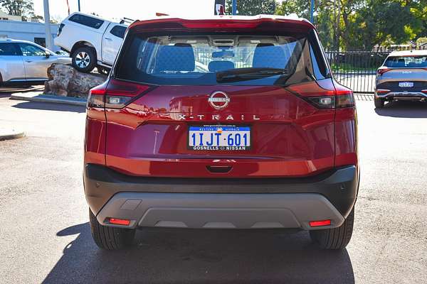 2024 Nissan X-TRAIL ST T33