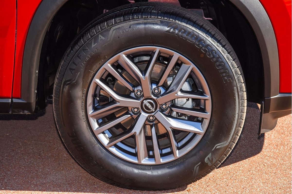 2024 Nissan X-TRAIL ST T33