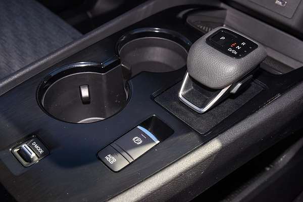 2024 Nissan X-TRAIL ST T33