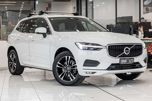 2021 Volvo XC60 T5 Momentum