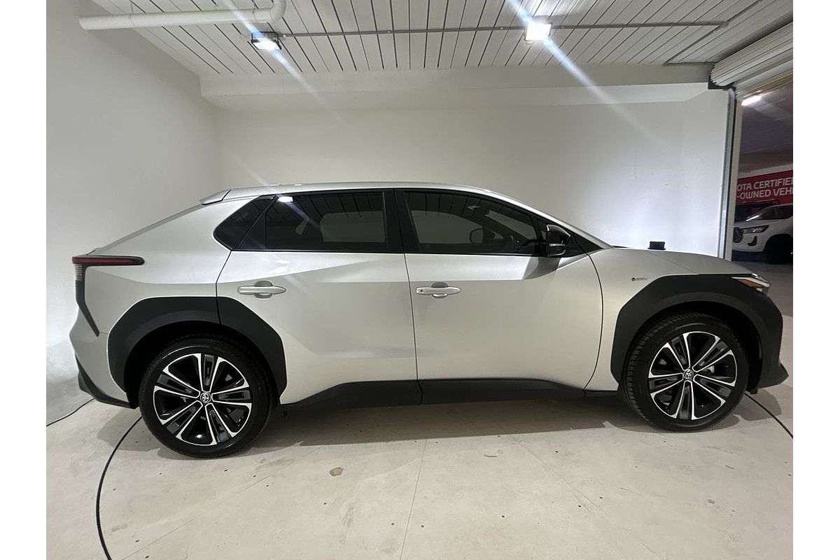 2023 Toyota bZ4X XEAM10R
