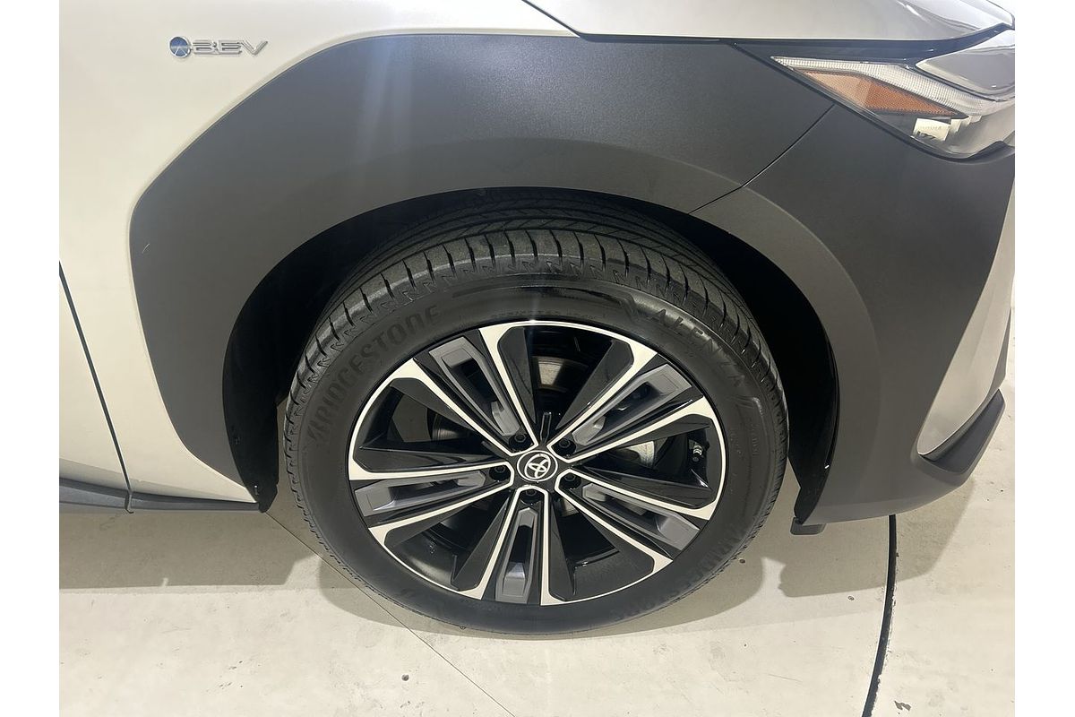 2023 Toyota bZ4X XEAM10R