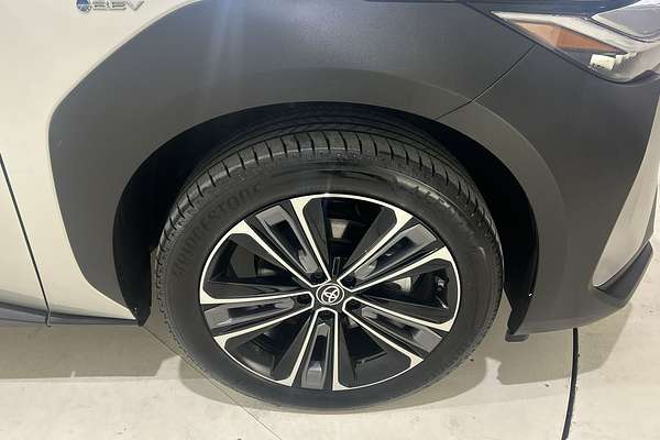 2023 Toyota bZ4X XEAM10R