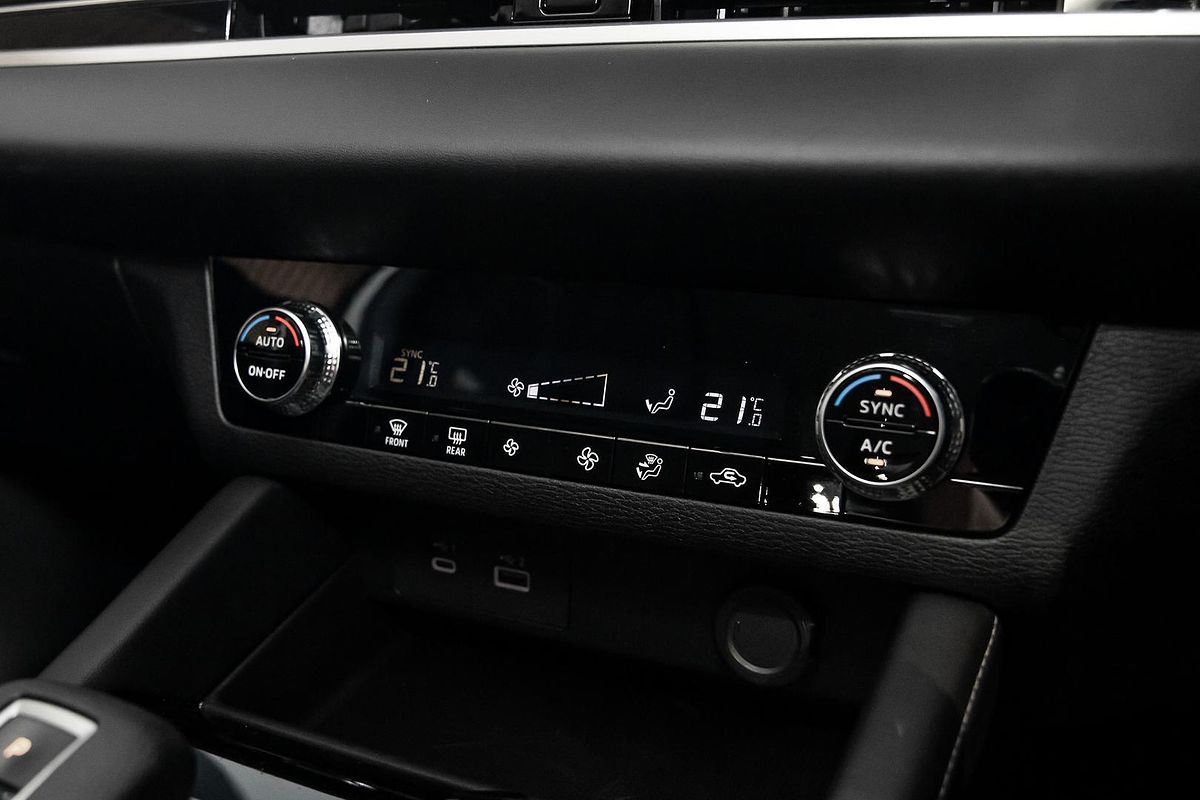 2022 Mitsubishi Outlander ES ZM