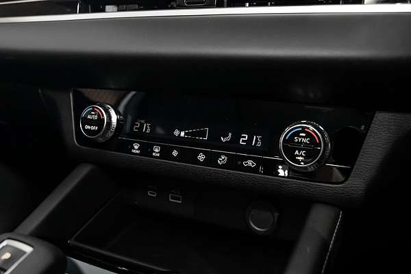2022 Mitsubishi Outlander ES ZM