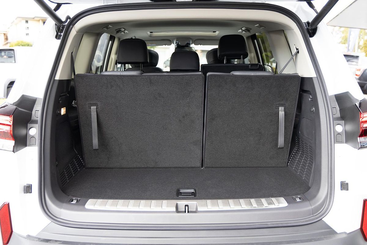 2025 LDV D90 Executive SV9A