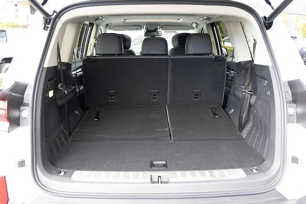 2025 LDV D90 Executive SV9A