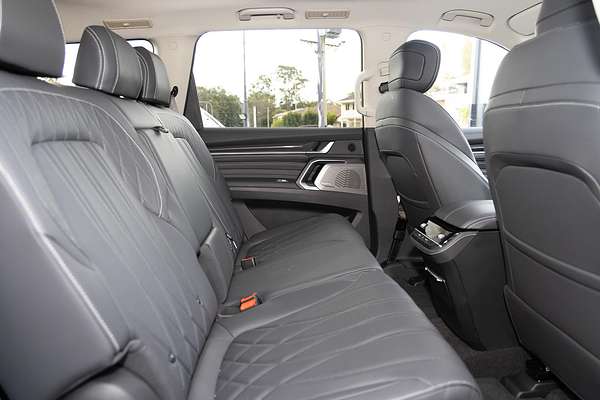 2025 LDV D90 Executive SV9A