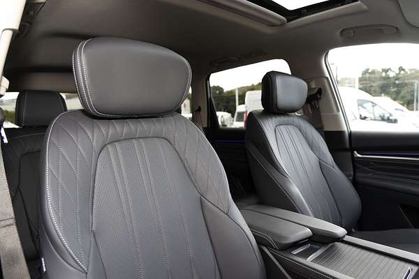 2025 LDV D90 Executive SV9A