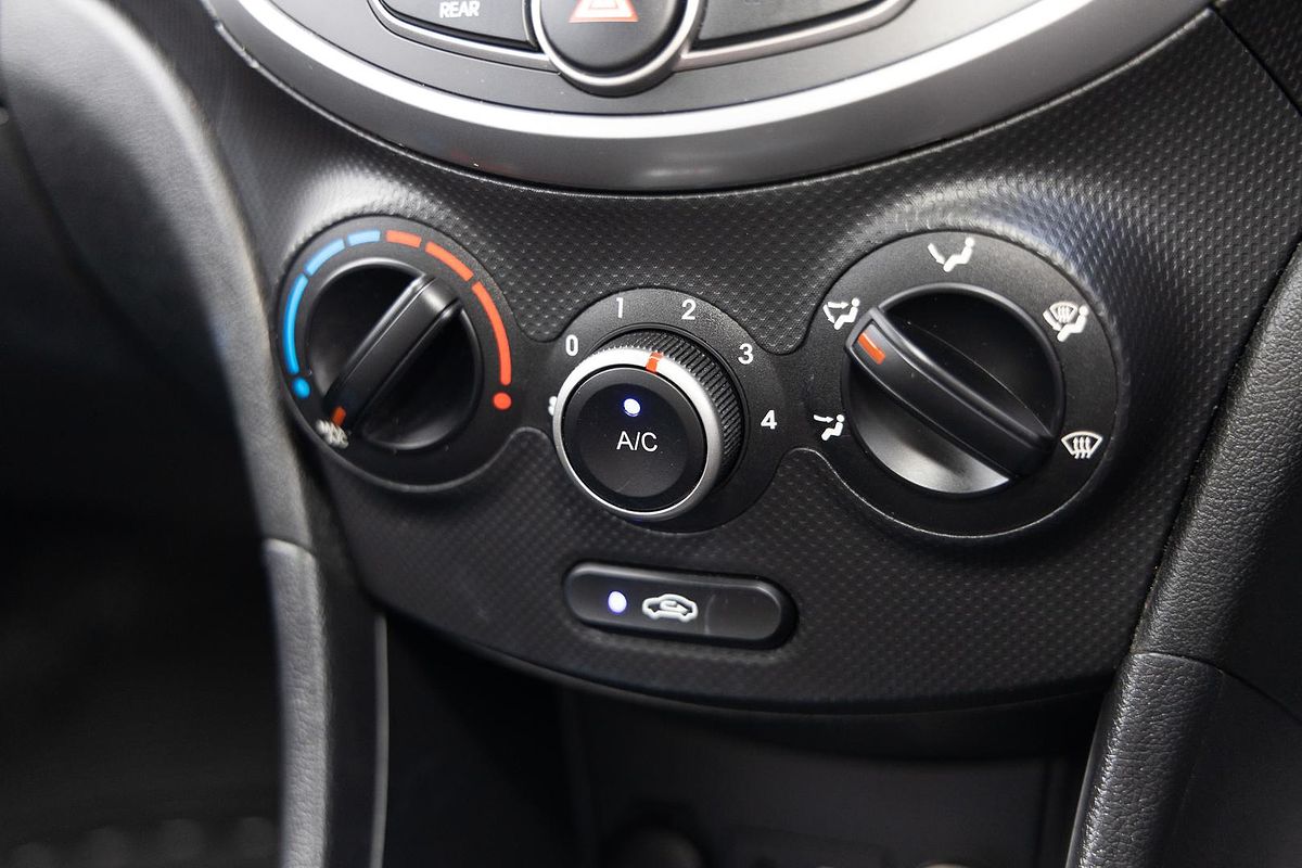2018 Hyundai Accent Sport RB6