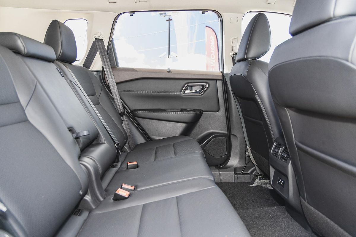 2024 Nissan X-TRAIL N-TREK T33