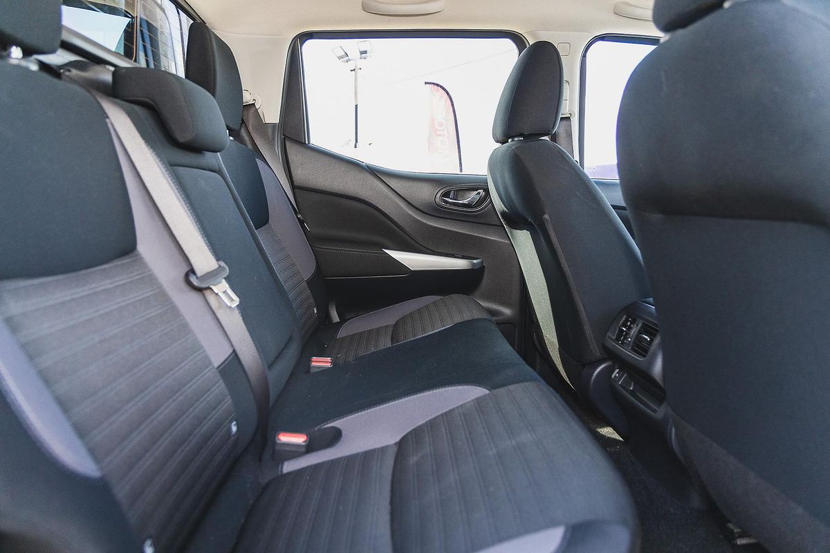 2024 Nissan Navara ST D23 4X4