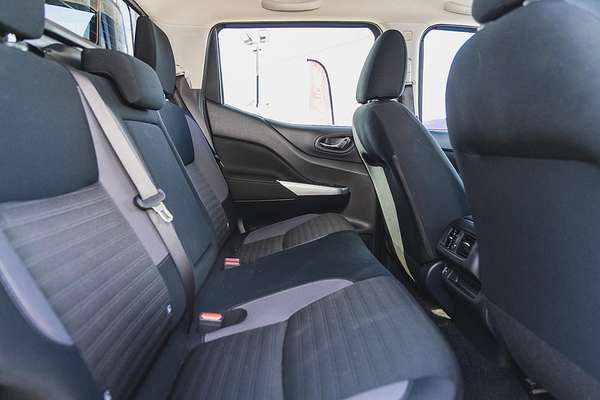 2024 Nissan Navara ST D23 4X4