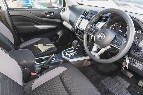 2024 Nissan Navara ST D23 4X4