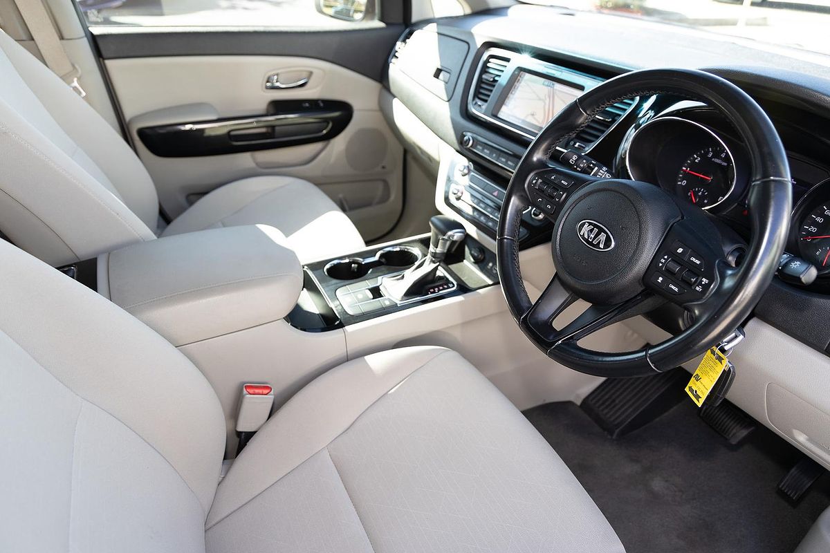 2018 Kia Carnival Si YP