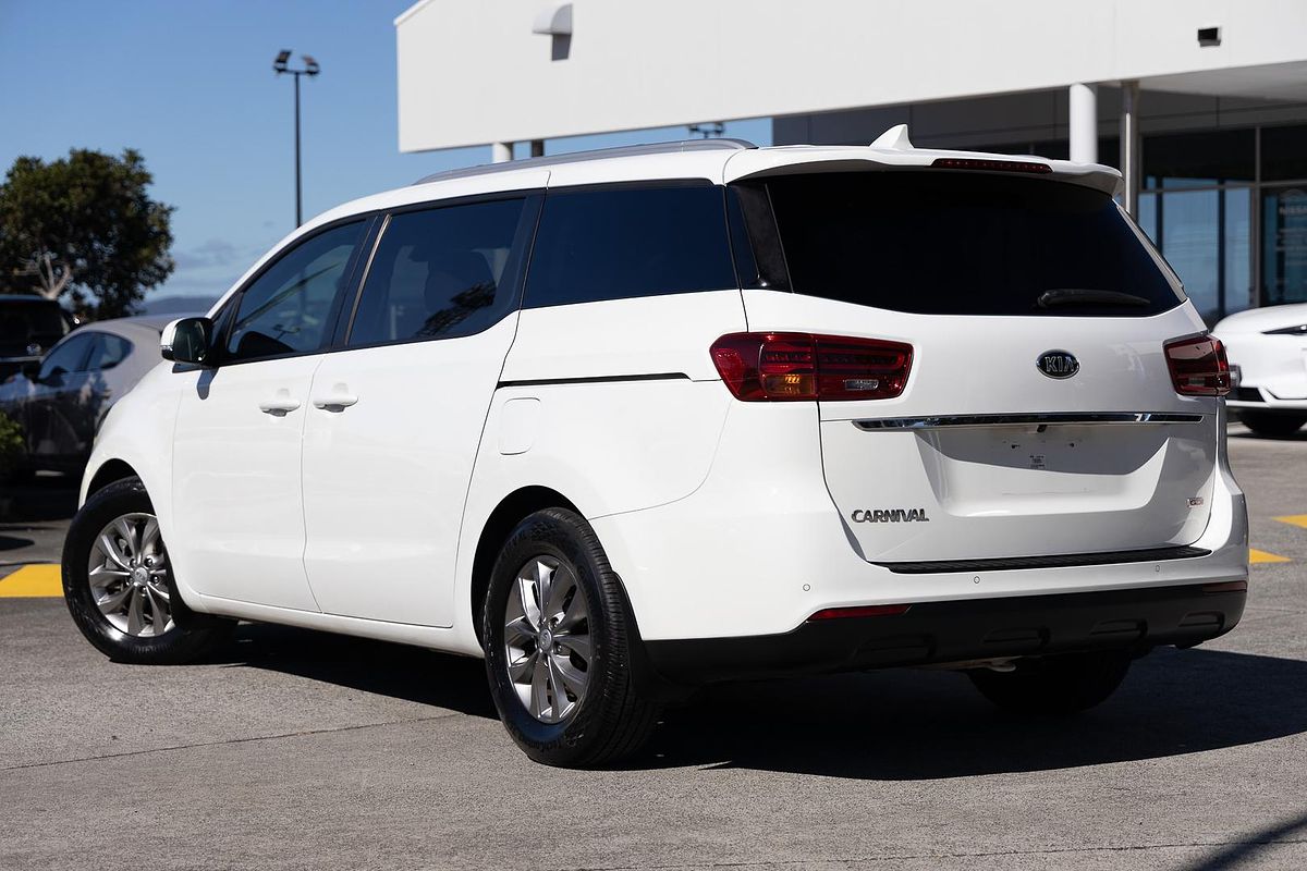 2018 Kia Carnival Si YP