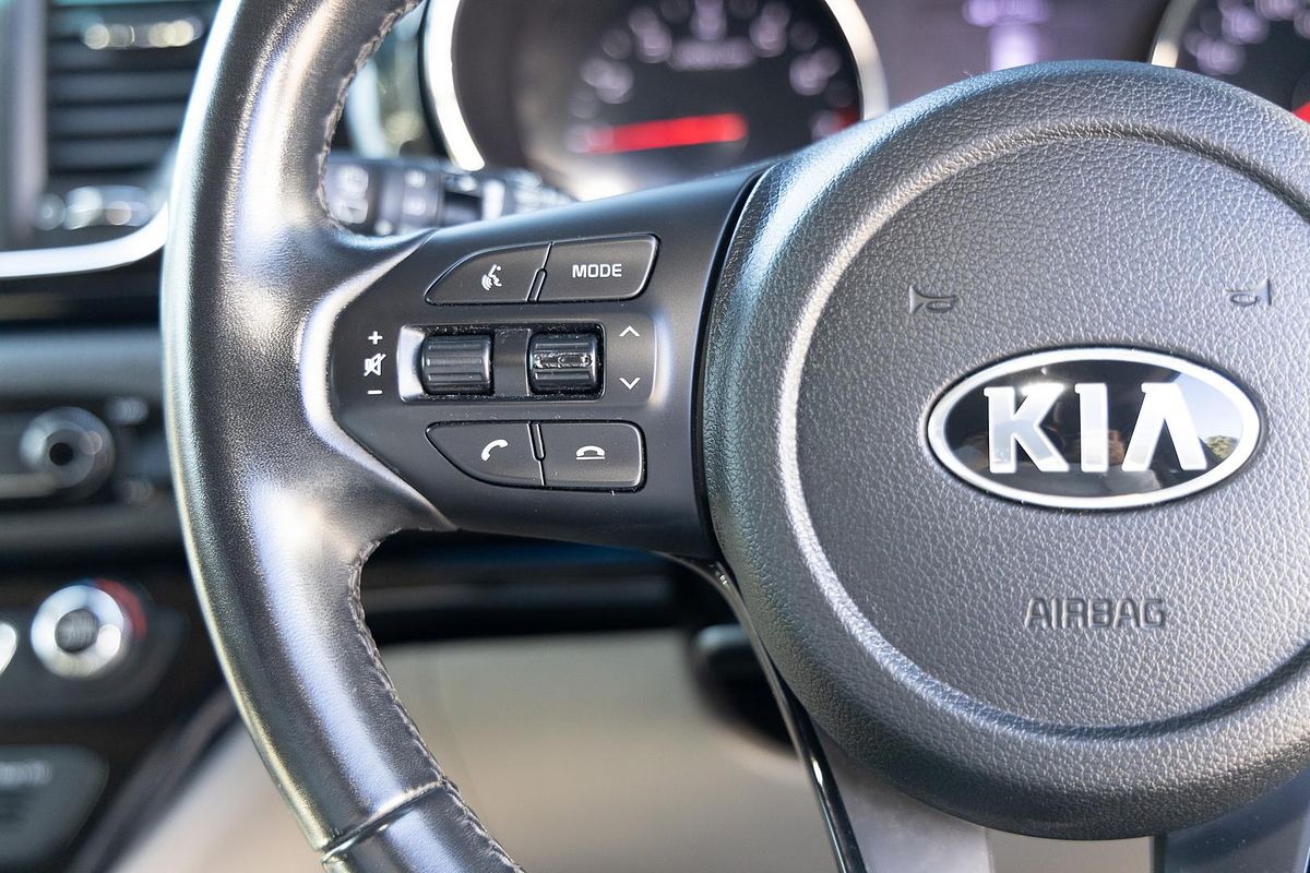 2018 Kia Carnival Si YP