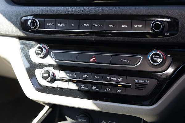 2018 Kia Carnival Si YP