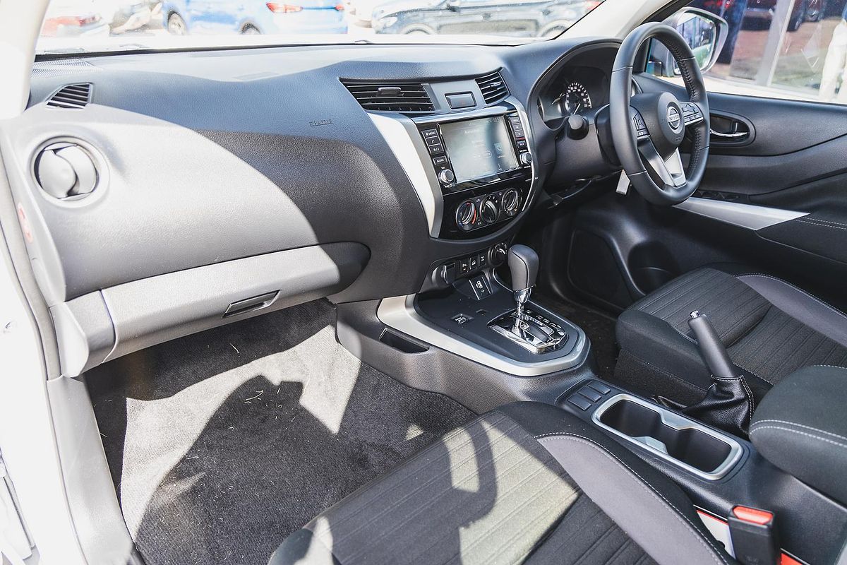 2024 Nissan Navara ST D23 4X4