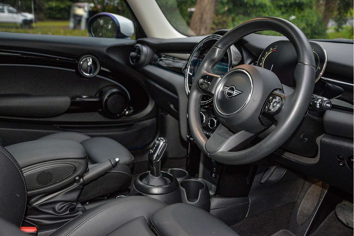 2023 MINI Hatch Cooper Classic F56 LCI-2