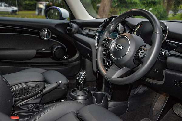 2023 MINI Hatch Cooper Classic F56 LCI-2