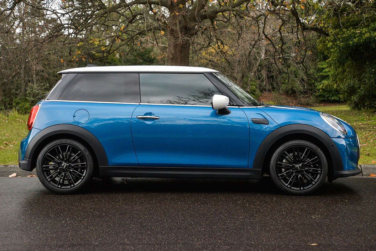 2023 MINI Hatch Cooper Classic F56 LCI-2