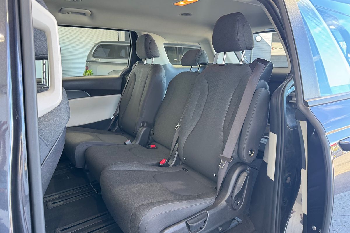 2023 Kia Carnival S KA4