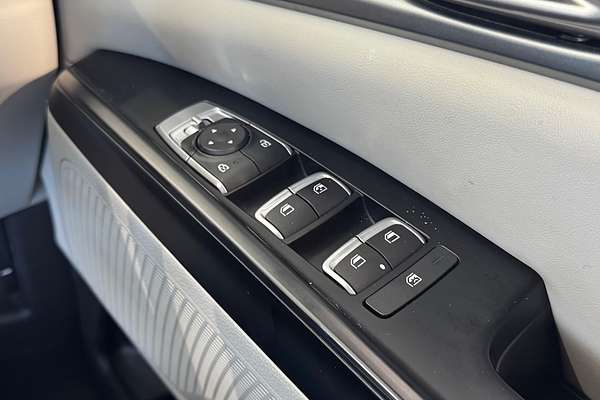 2023 Kia Carnival S KA4