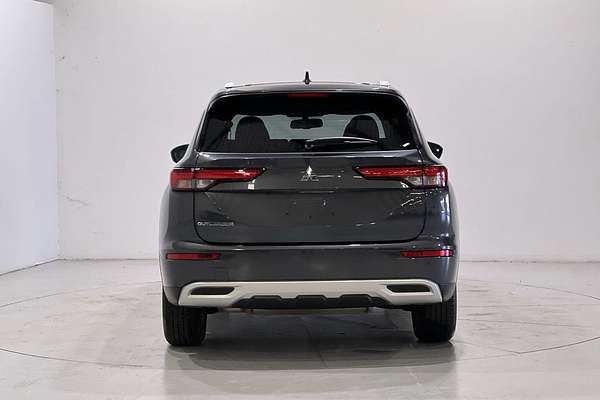 2024 Mitsubishi Outlander LS ZM