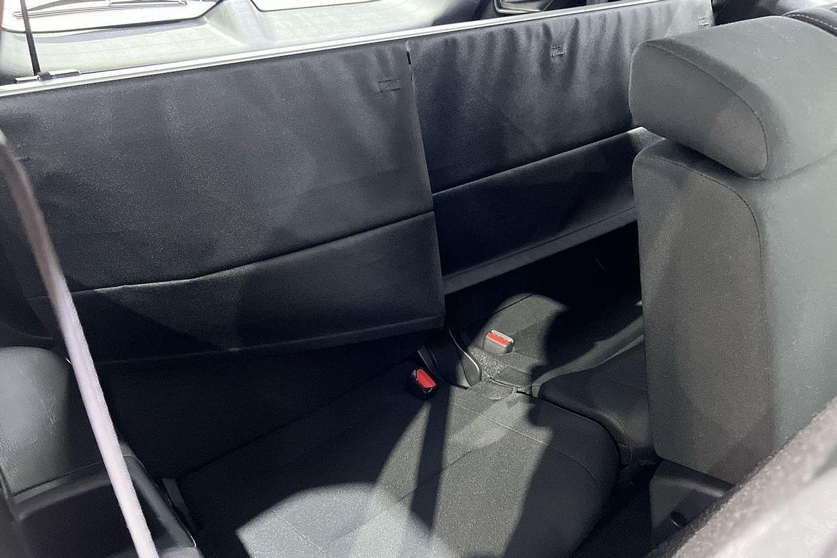 2024 Mitsubishi Outlander LS ZM