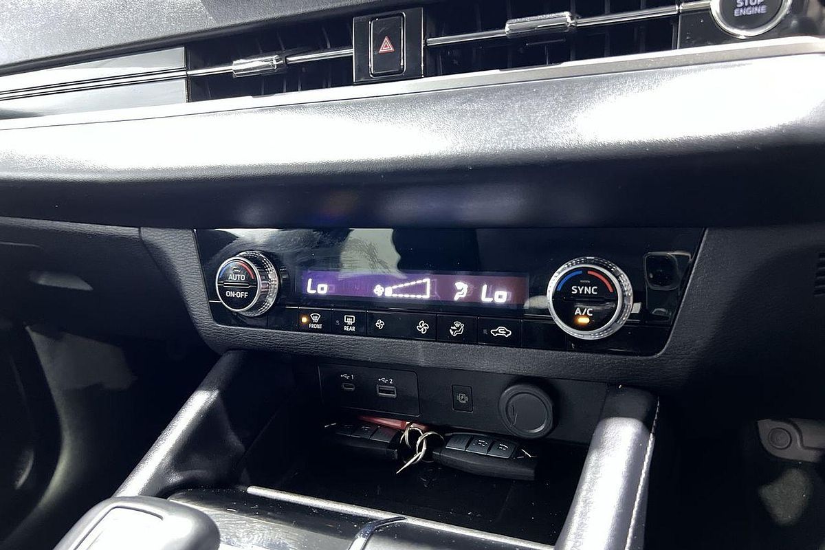 2024 Mitsubishi Outlander LS ZM