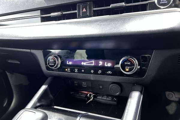 2024 Mitsubishi Outlander LS ZM