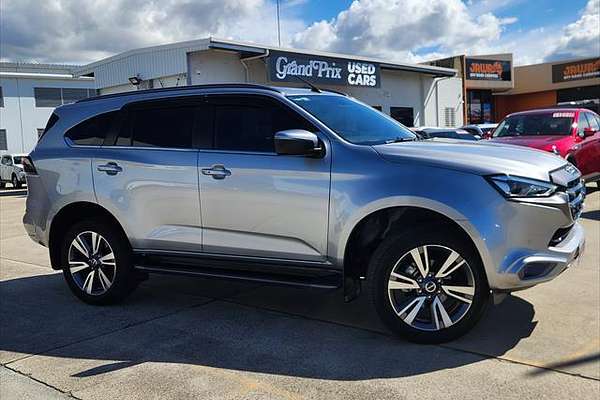 2023 Isuzu MU-X LS-T