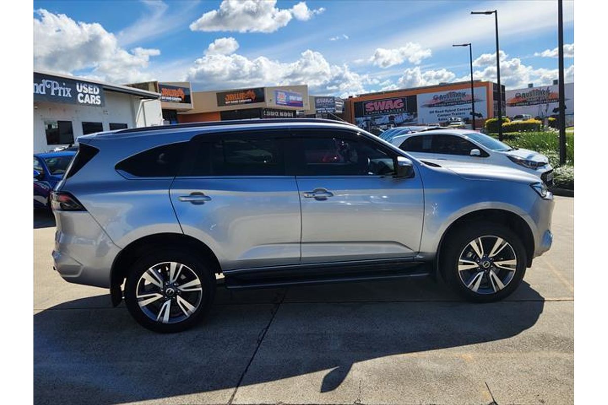 2023 Isuzu MU-X LS-T