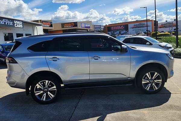 2023 Isuzu MU-X LS-T