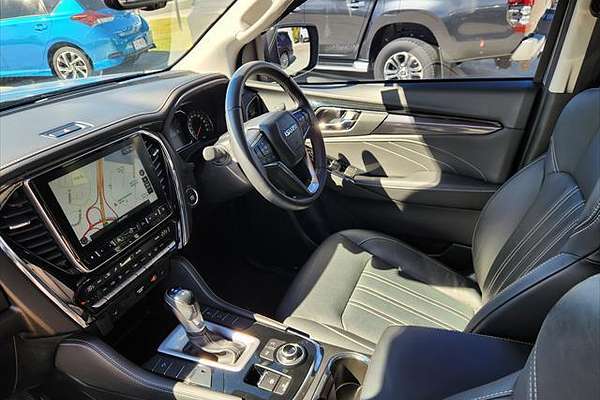 2023 Isuzu MU-X LS-T