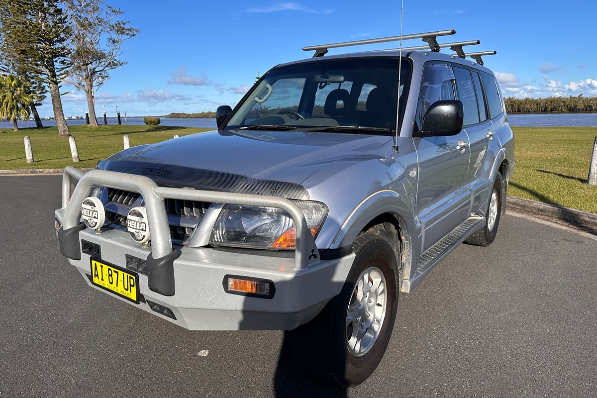 2004 Mitsubishi Pajero GLS NP