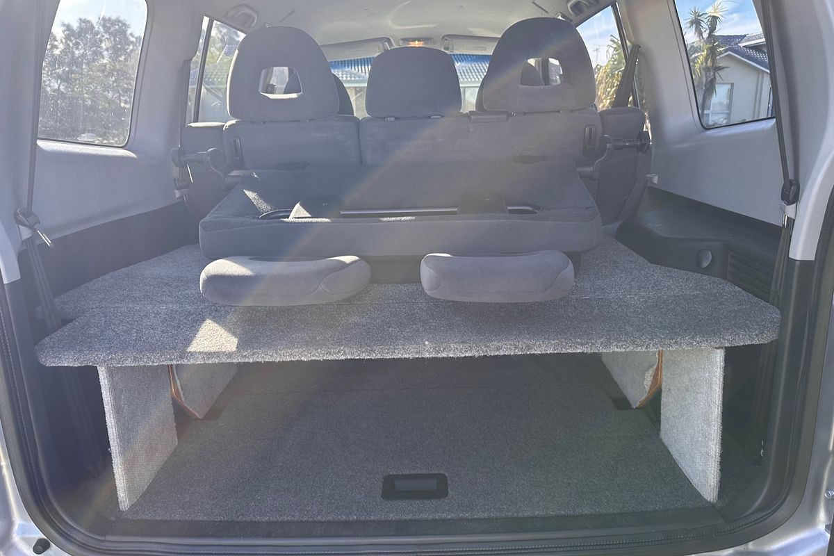 2004 Mitsubishi Pajero GLS NP
