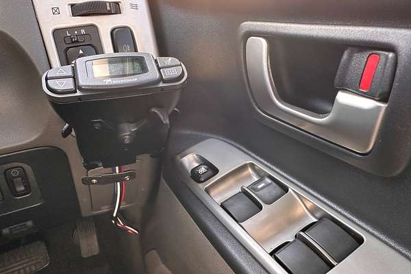 2004 Mitsubishi Pajero GLS NP
