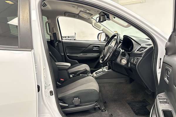 2022 Mitsubishi Triton GLX-R MR 4X4