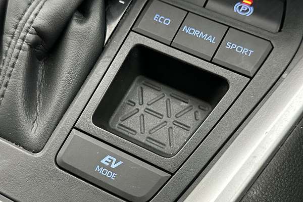 2021 Toyota RAV4 GXL AXAH52R