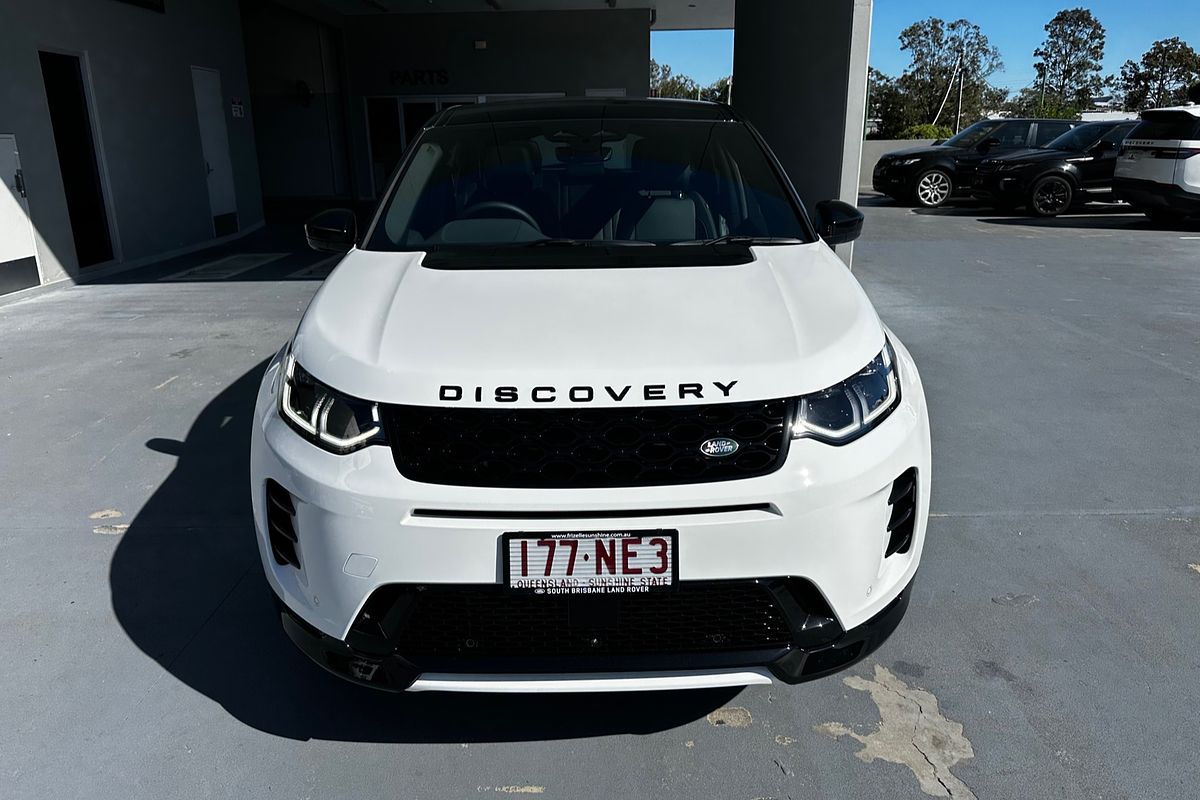 2025 Land Rover Discovery Sport P300e Dynamic SE L550