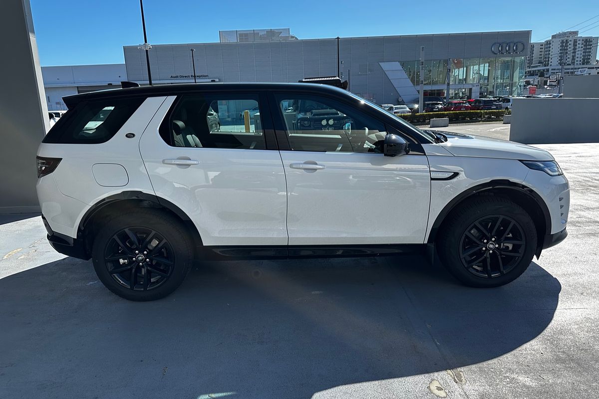 2025 Land Rover Discovery Sport P300e Dynamic SE L550