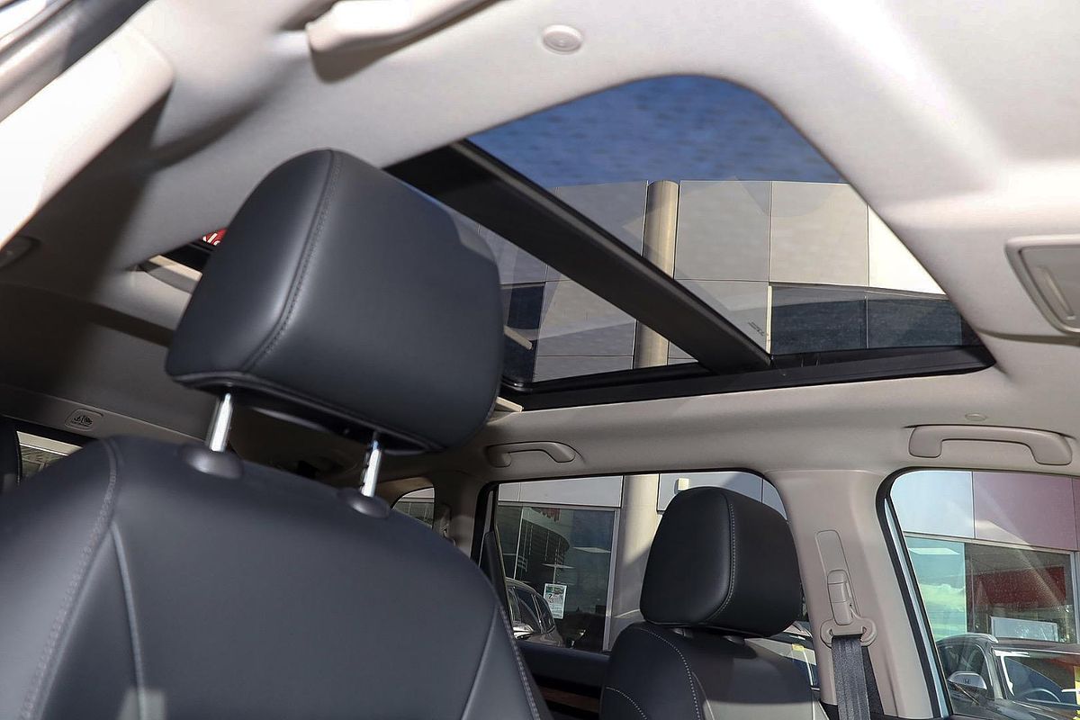 2023 Honda CR-V VTi LX AWD RW