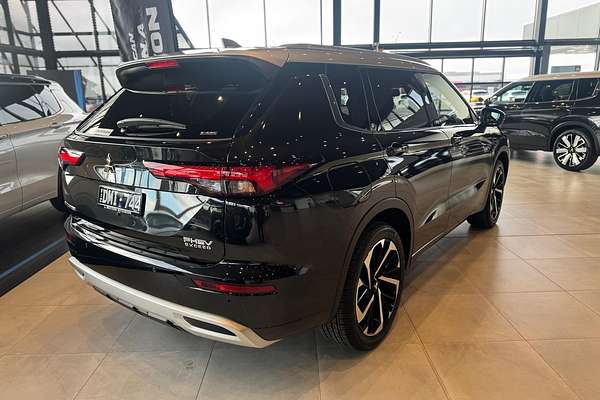 2025 Mitsubishi Outlander PHEV Exceed Tourer ZM