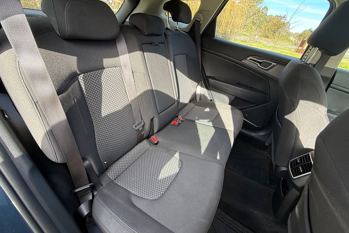 2022 Kia Sportage S NQ5