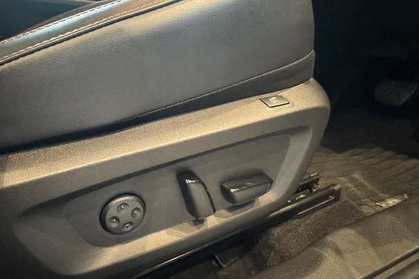 2025 Mitsubishi Outlander PHEV Exceed Tourer ZM