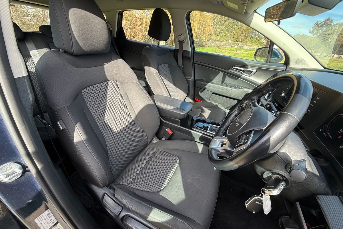 2022 Kia Sportage S NQ5