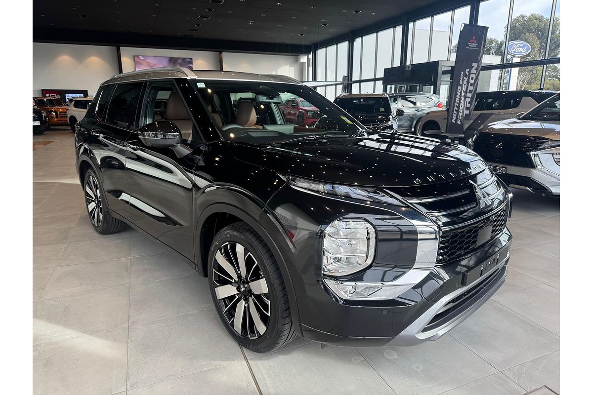2025 Mitsubishi Outlander Exceed Tourer ZM