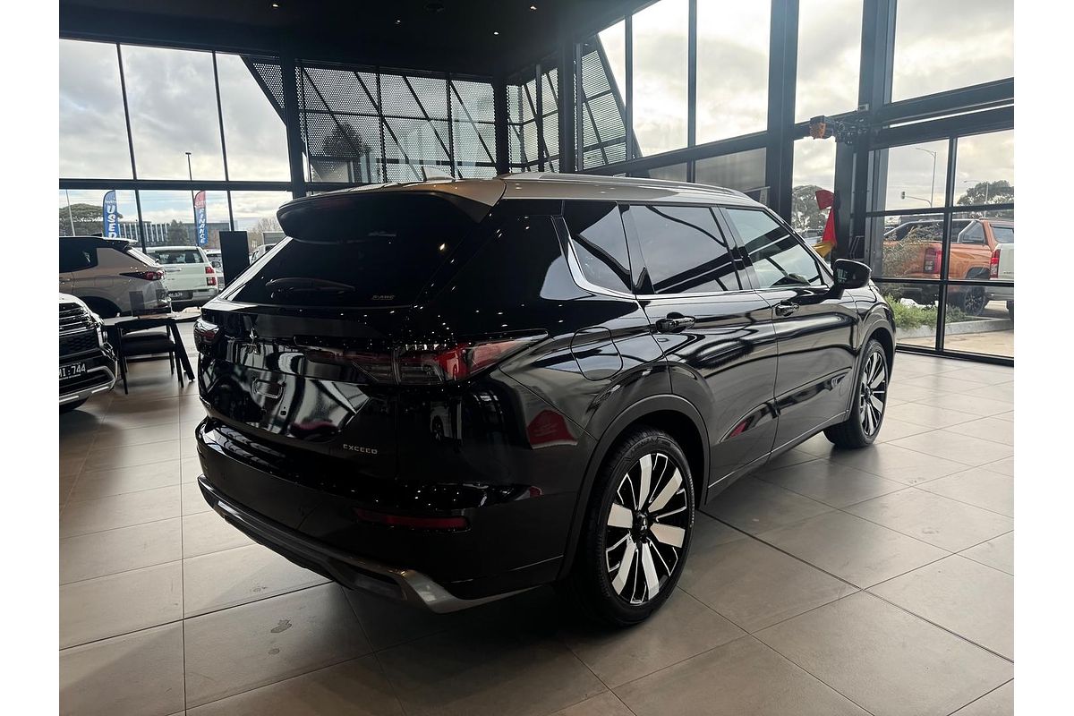 2025 Mitsubishi Outlander Exceed Tourer ZM